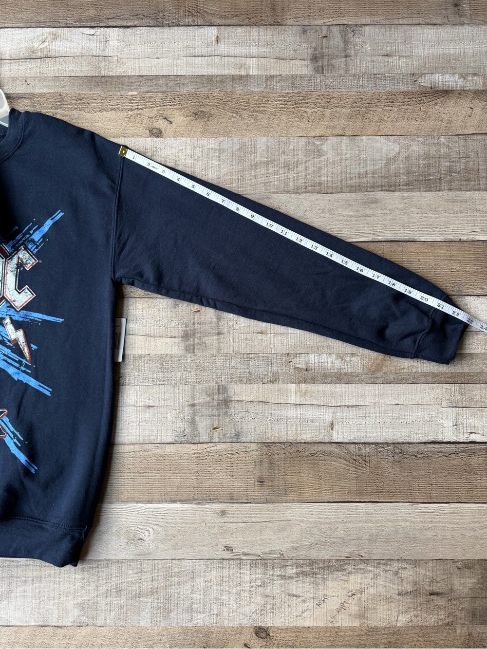 AC/DC Back in Black Graphic Crewneck Sweatshirt Navy Fleece NWT Small Unisex - Picture 12 of 13